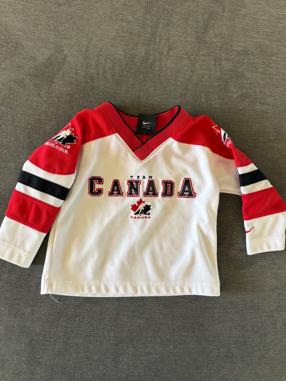 Team Canada baby hockey jersey 12 months Nike White Red Classic